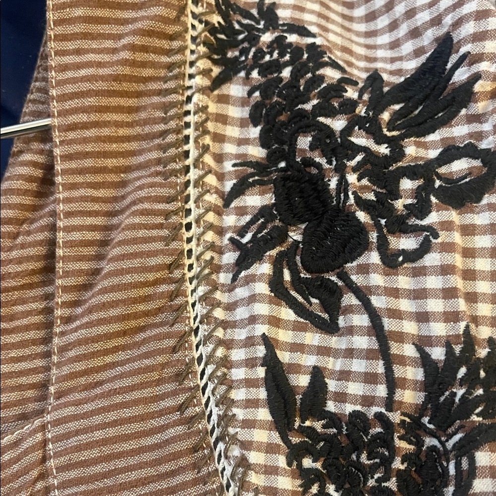 We the Free. Half Moon Brown Gingham Embroidered Women's Top - Picture 8 of 11